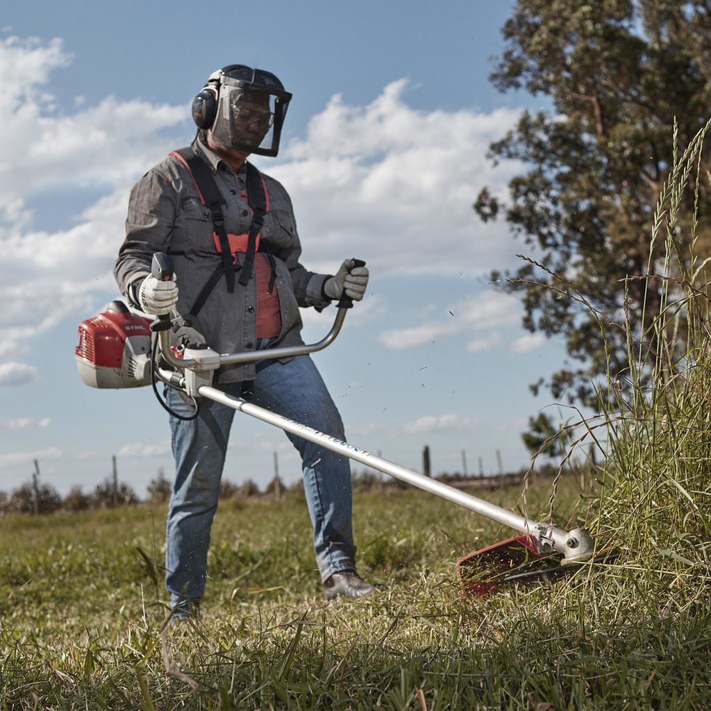 Roçadeira Stihl FS 221